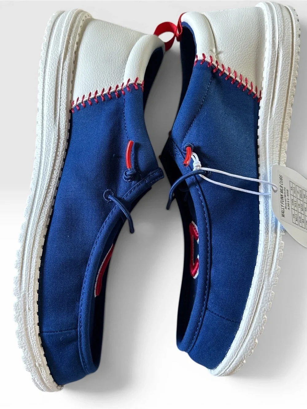 Hey Dudes- Men’s MLB Chicago Cubs Royal Wally Casual Shoe. Sz 11